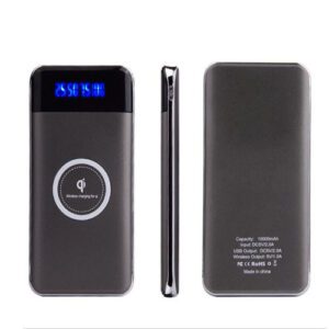 פאוור בנק עם צג דיגיטלי