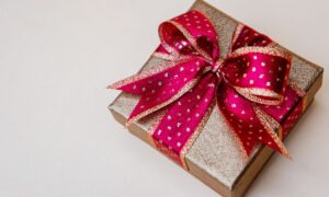 איך לבחור מתנה כהוכרת תודה לרופא או מטפל שפתר לכם בעיה בריאותית רצינית
